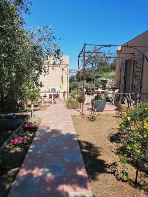 Bed & Breakfast Tre Castelli